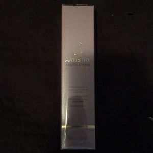 Artistry youth xtend. Protecting lotion